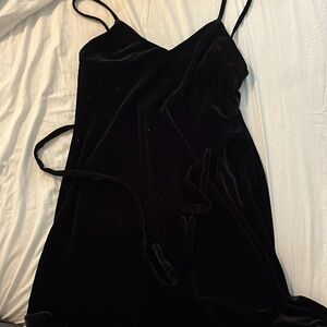 Midi Velvet black dress
